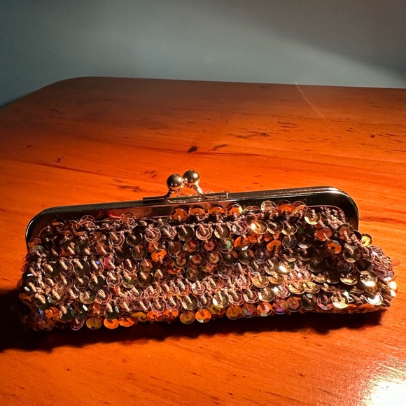 Gold Bronze Sequined Mini Clutch for Essentials by Frankie & Johnnie NWT - Picture 10 of 10